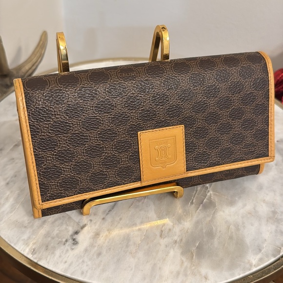Celine Monogram long Bifold wallet clean interior in good condition beautiful. - Picture 16 of 16
